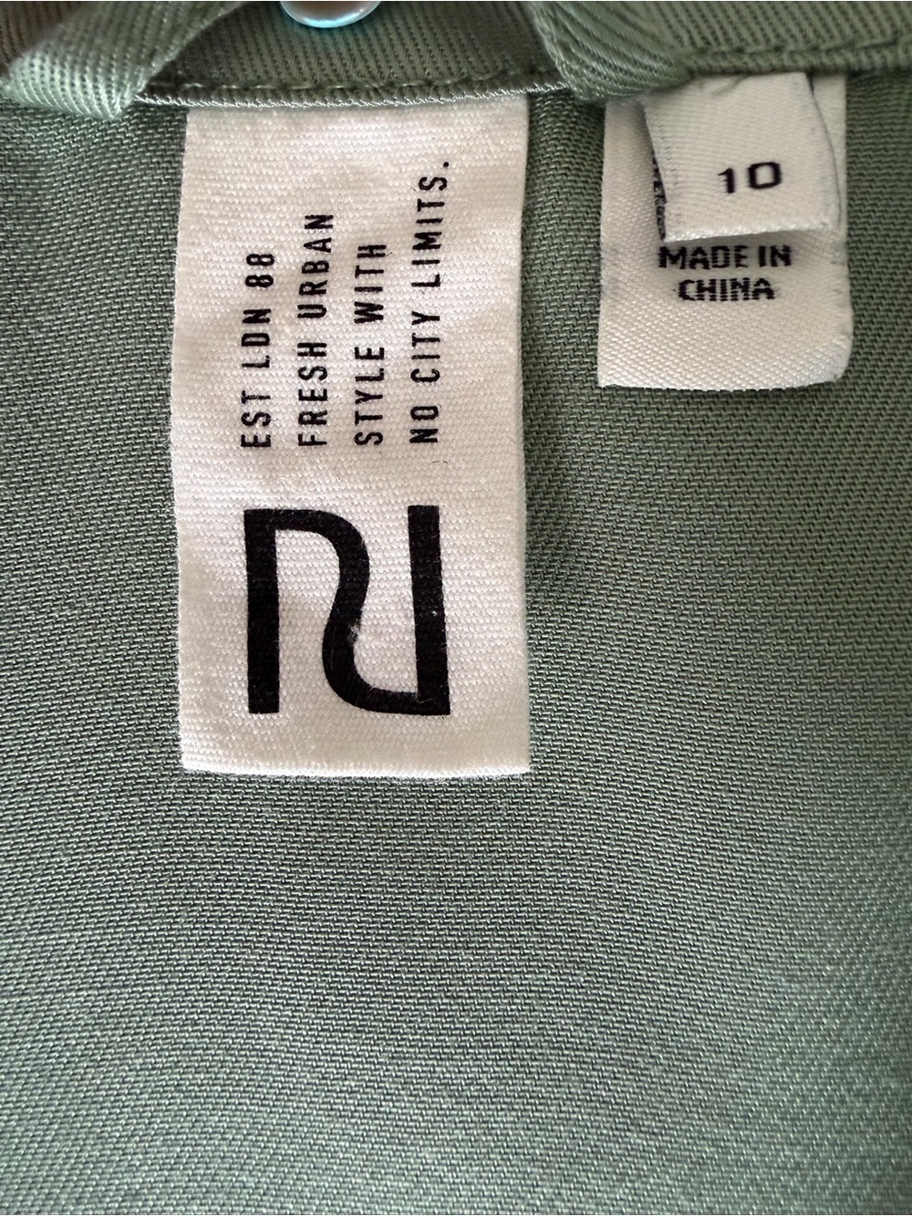 Sage Green Utility Romper| Size 10 |Zip Front |Drawstring Waist - Picture 12 of 12